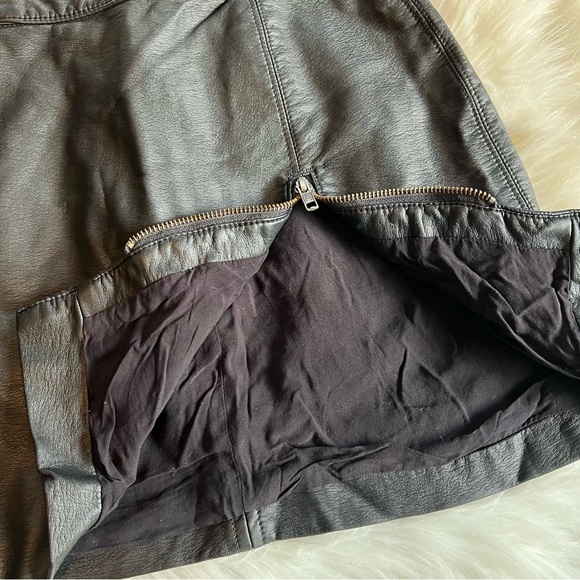 Free People black faux leather mini skirt - Picture 2 of 8